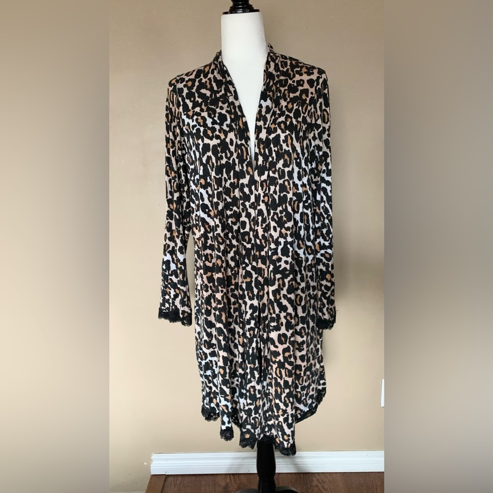 Leopard Print Robe - Picture 6 of 6